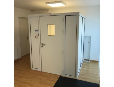 Option plafond plombé pour cabine dentaire