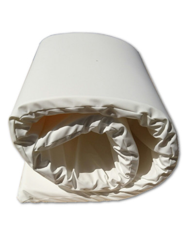 Mattress 180x60x4cm with white leatherette cover Mattress 180x60x4cm with white leatherette cover