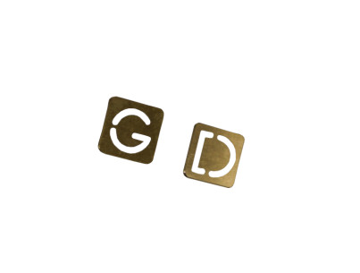 Set of brass letters D and G size 20 x 20 mm Price per letter pair
